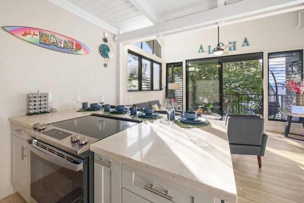 Coral Cove-Poolside Condo And Panoramic Ocean View カハナ エクステリア 写真