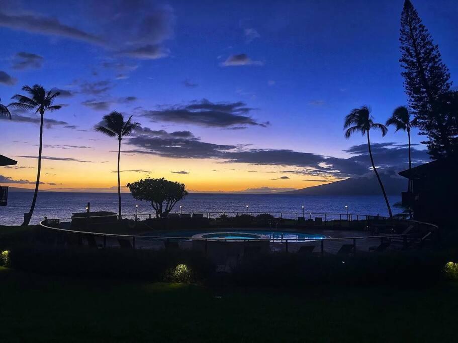 Coral Cove-Poolside Condo And Panoramic Ocean View カハナ エクステリア 写真